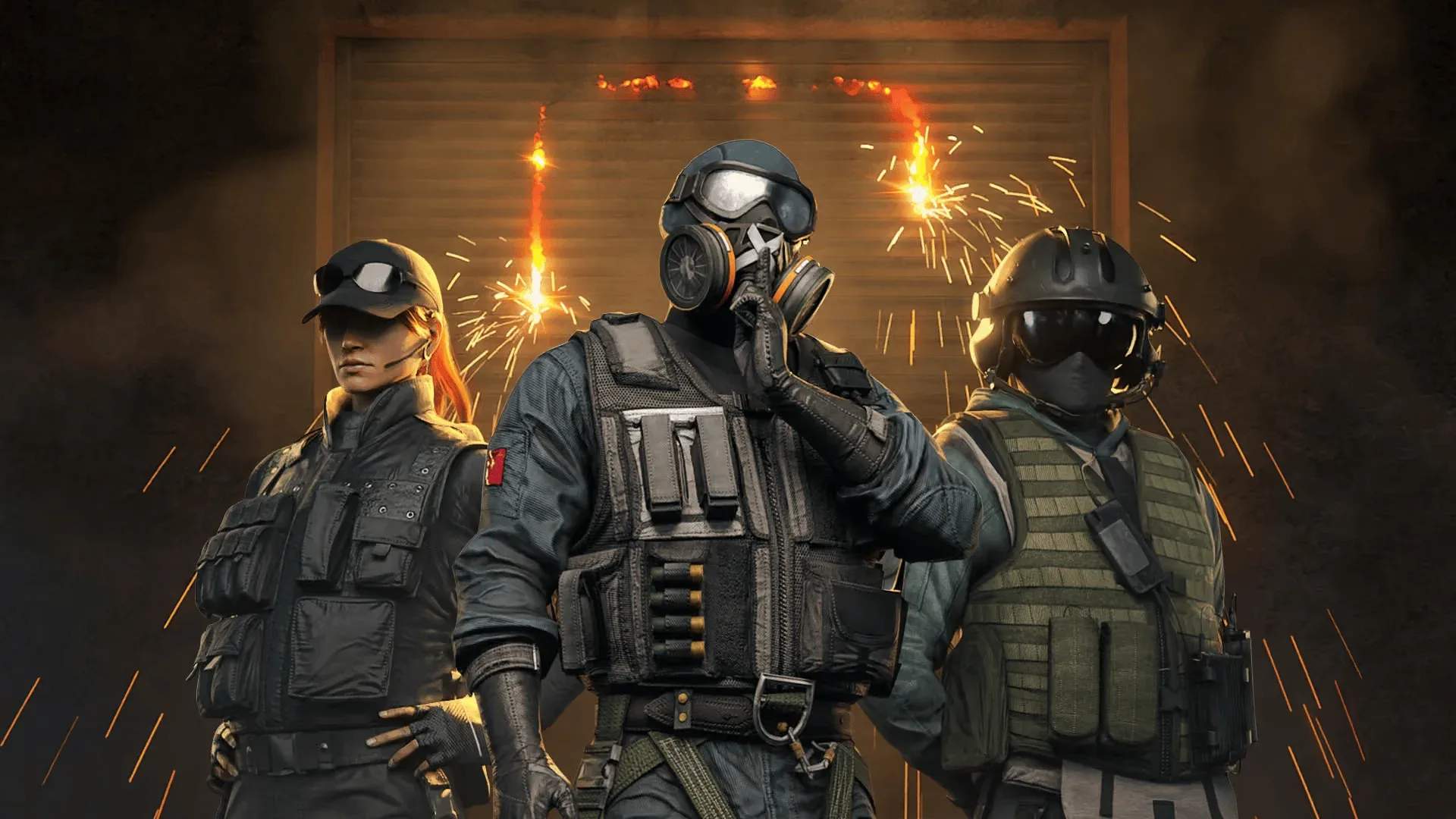 Arte promocional de Rainbow Six Mobile con tres operadores tácticos equipados con equipo militar y máscaras.